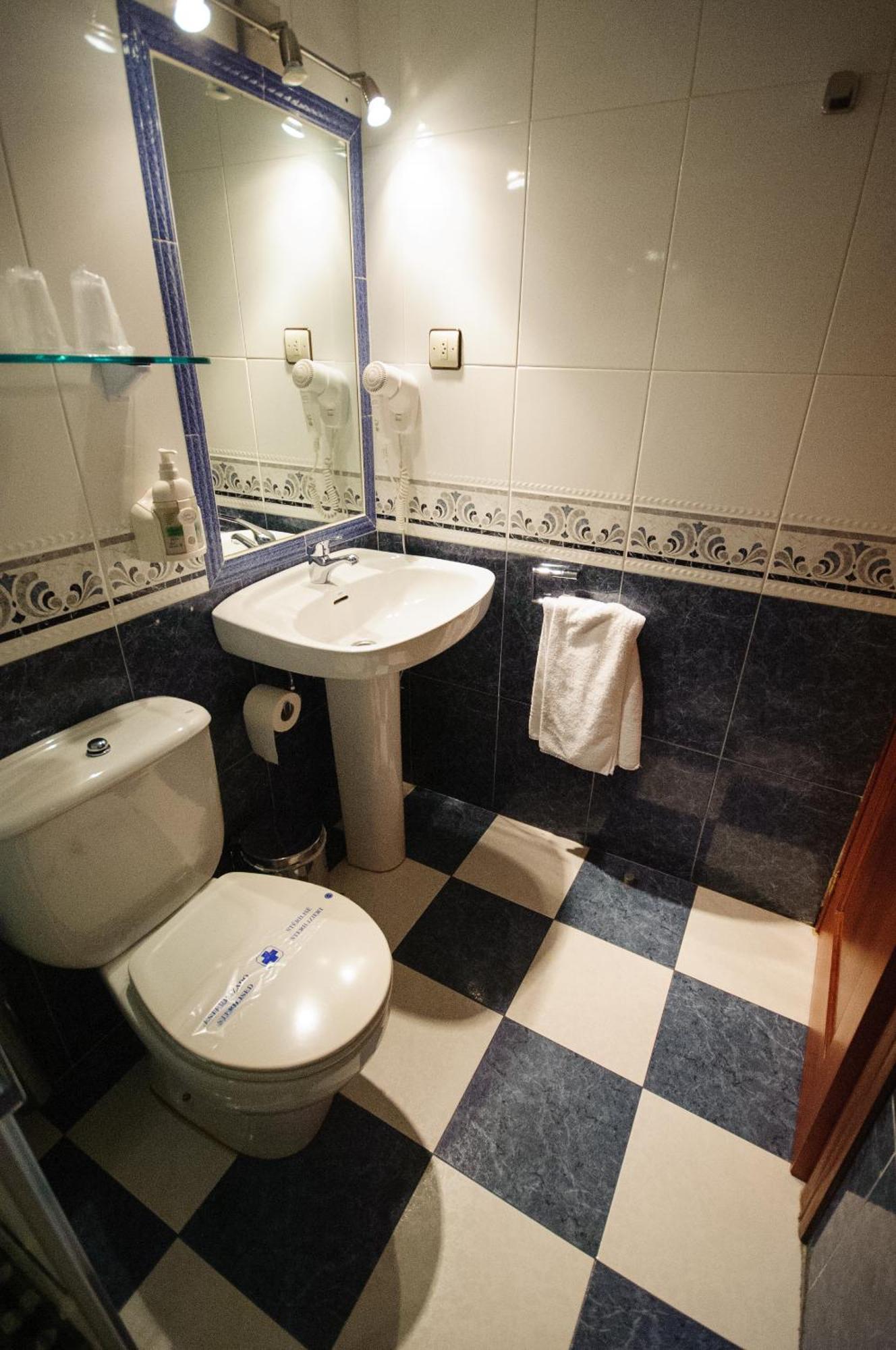 Hostal Restaurante La Trucha Benavente Værelse billede