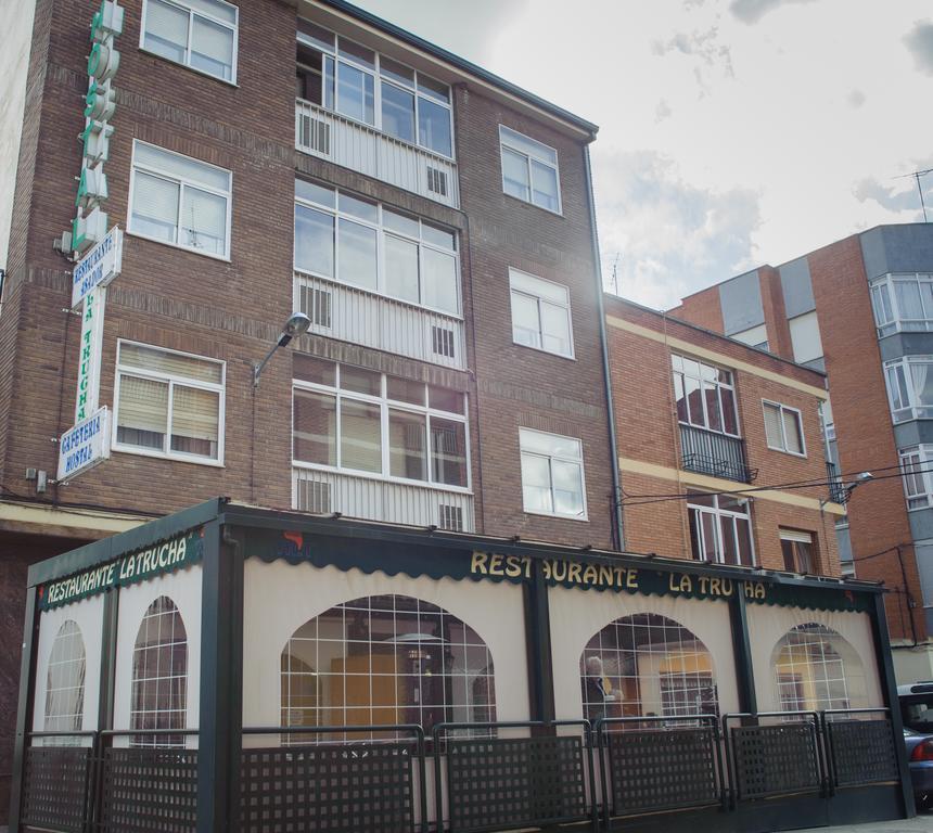 Hostal Restaurante La Trucha Benavente Eksteriør billede