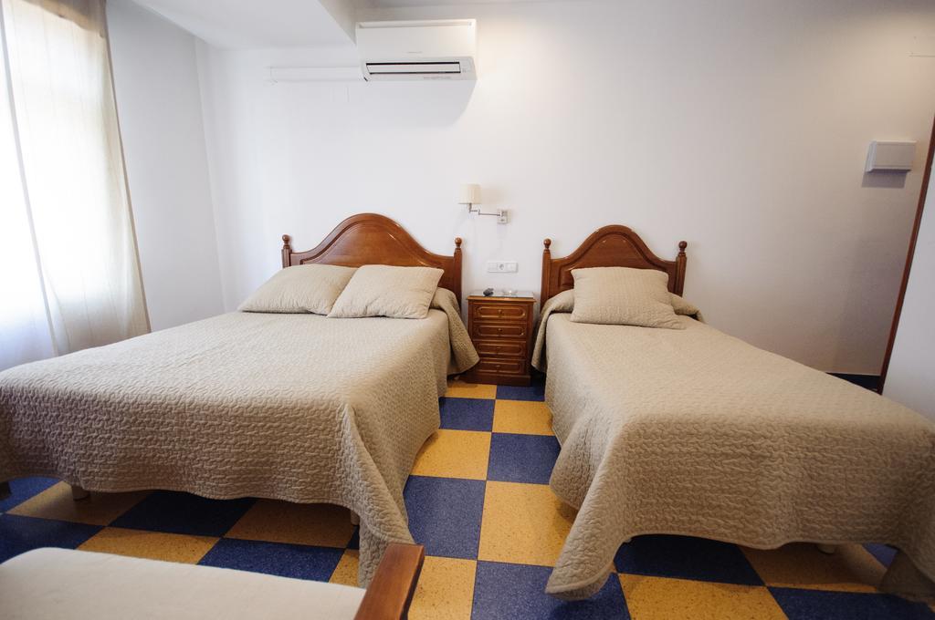 Hostal Restaurante La Trucha Benavente Værelse billede