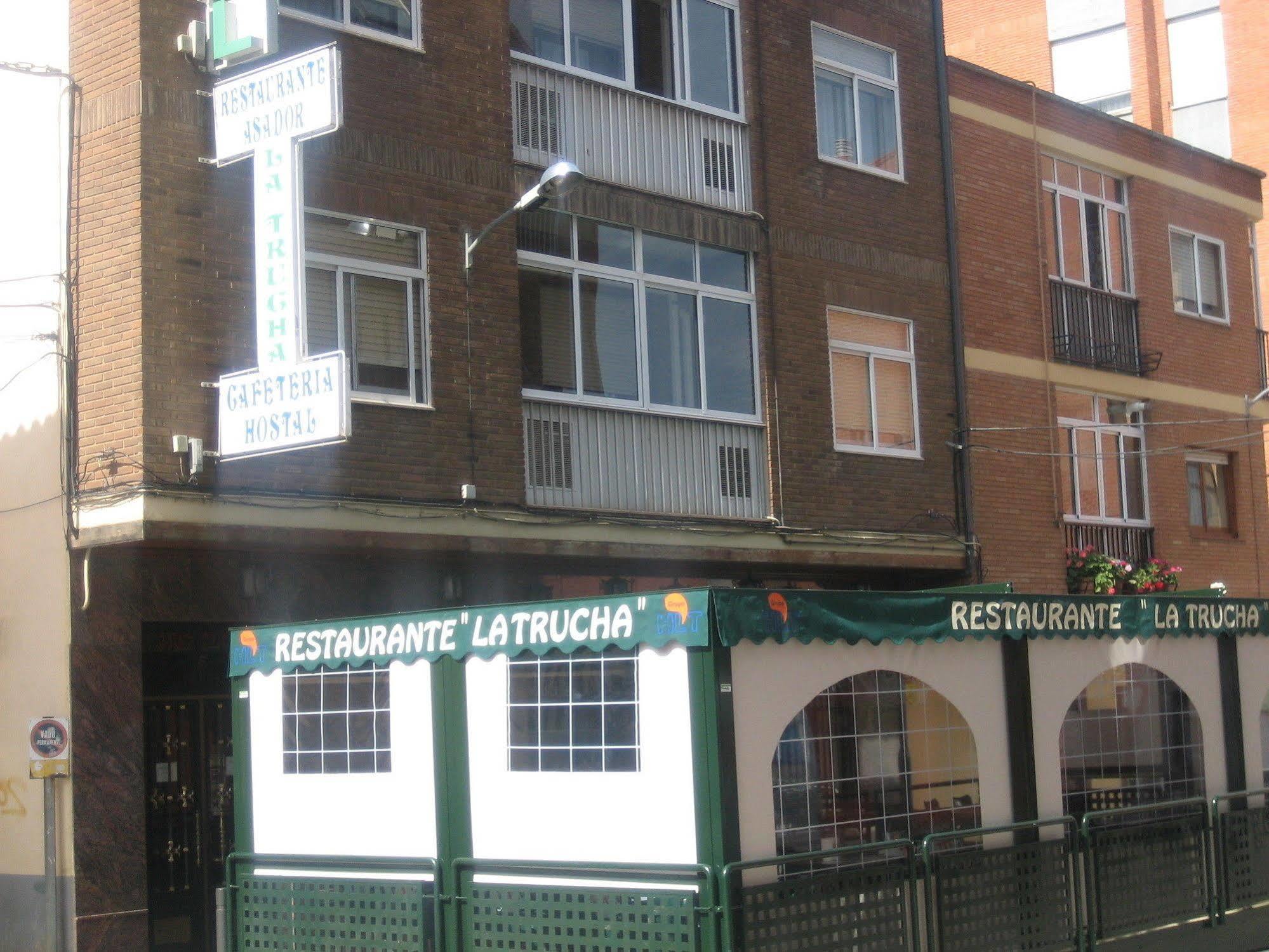 Hostal Restaurante La Trucha Benavente Eksteriør billede
